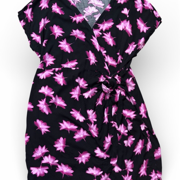 Ava & Viv Pink Floral Wrap Dress - Picture 4 of 7